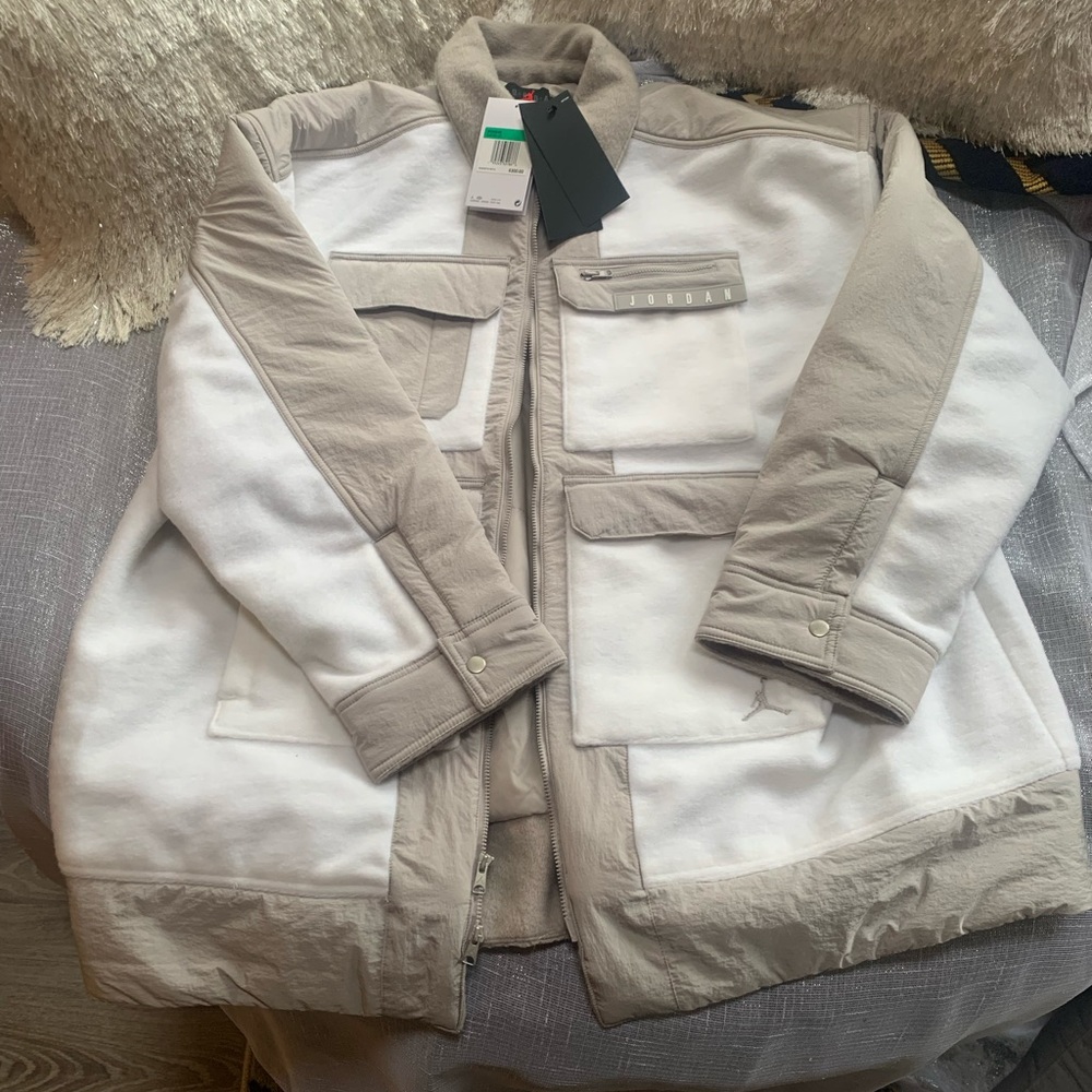NEW JORDAN COZY GIRL WOMAN JACKET